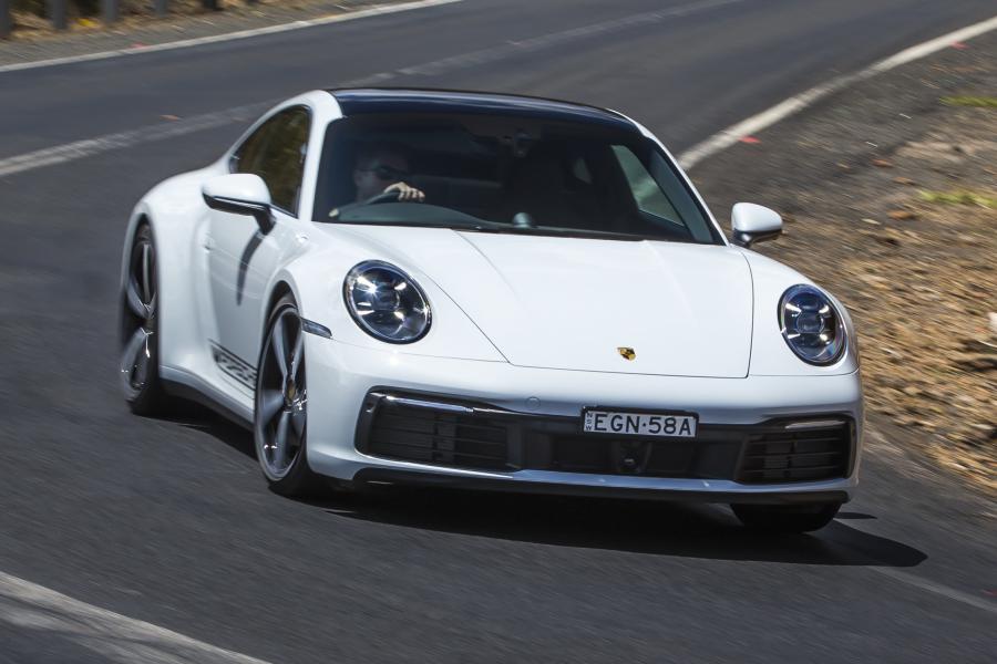  Porsche 911 Carrera (992) 2020 года  (AU) (фото 2 из 40)